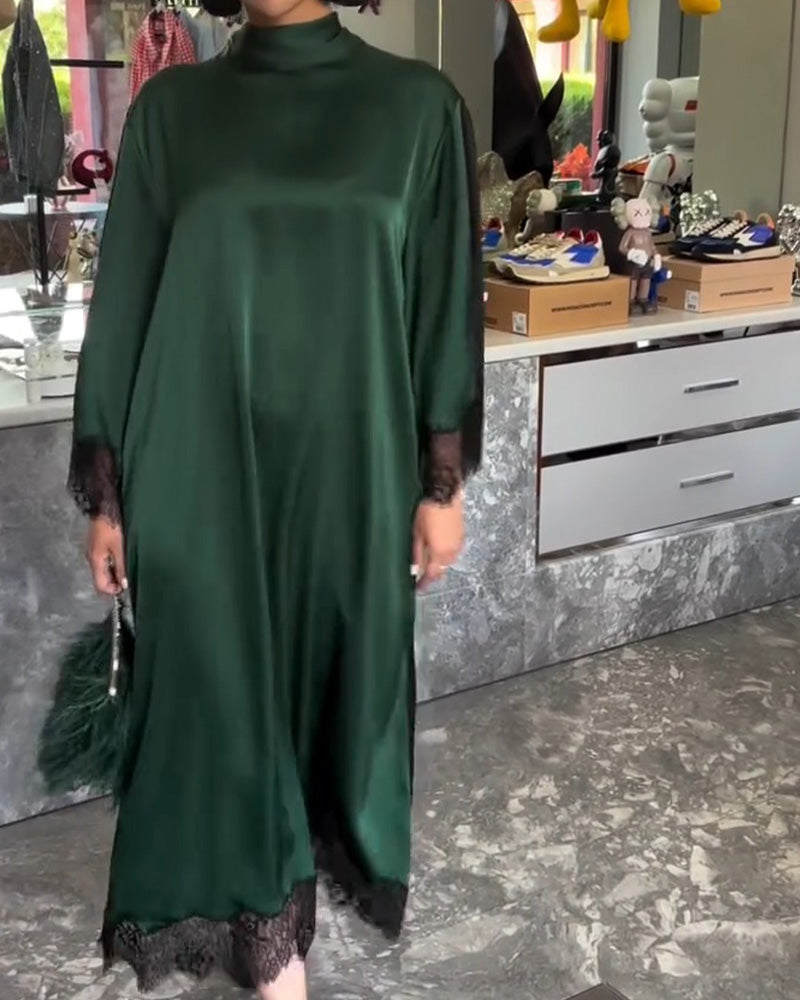 Kleid Mit Stehkragen Und Spitzenbesatz