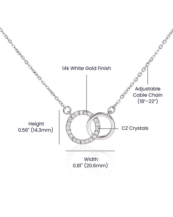 Halskette mit zwei Ringen