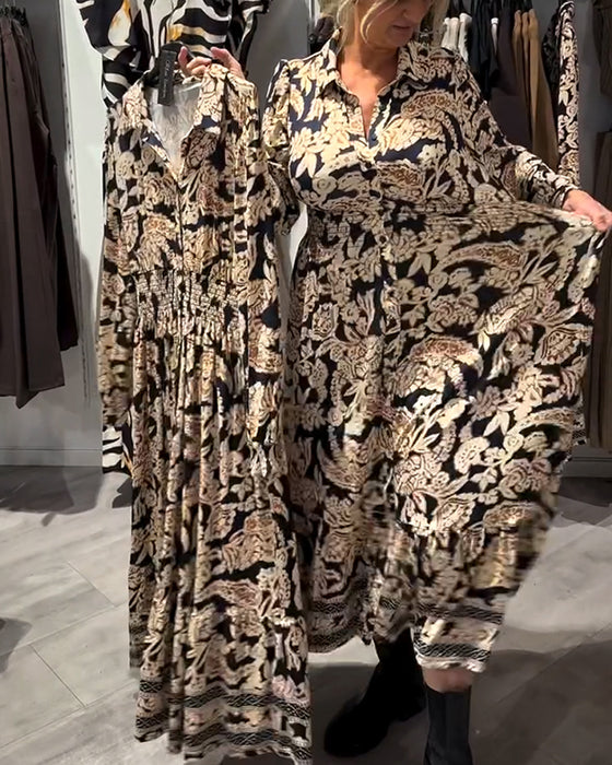 Modisches Kleid Mit Kragen Und Print