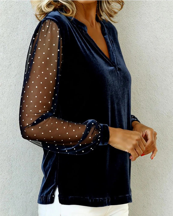 Langärmliges Top aus Samt mit V-Ausschnitt