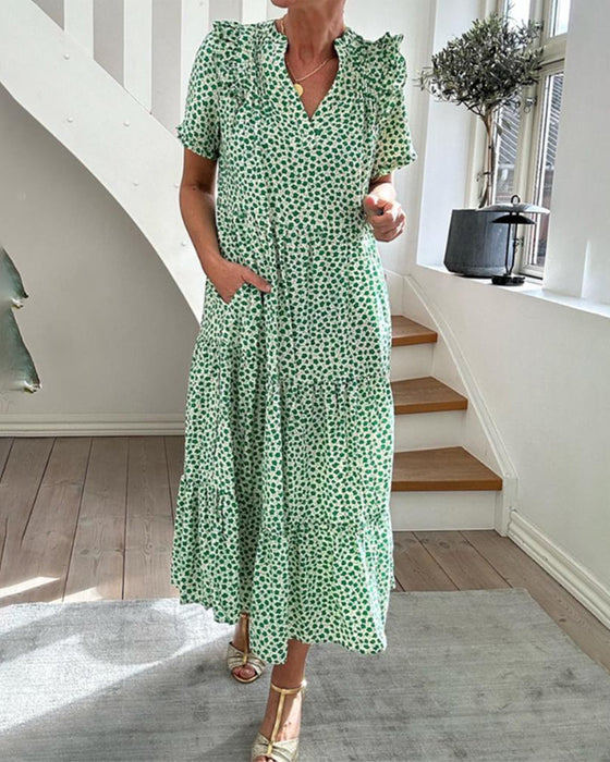 Kurzärmliges Kleid mit Blumendruck