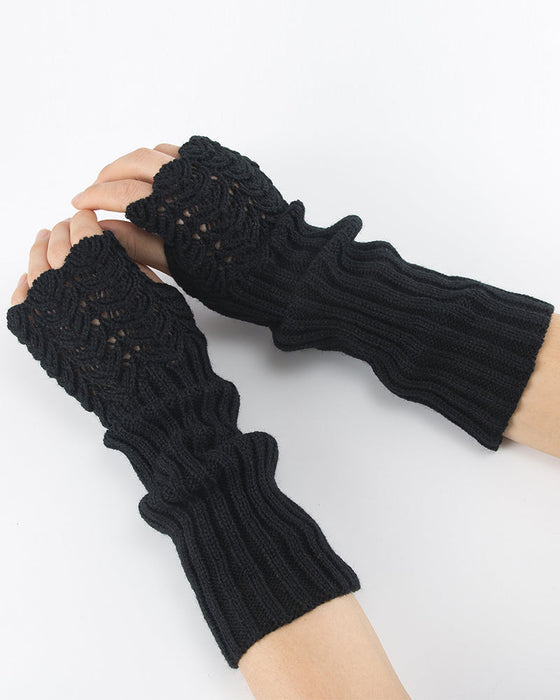 Gestrickte Halbfinger-Handschuhe mit Fischschuppen