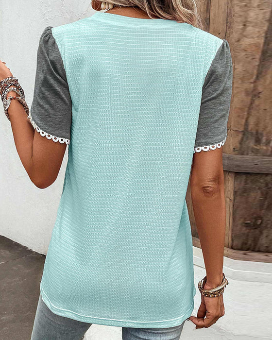 Rundhals-T-Shirt mit Farbblock