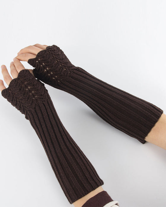 Gestrickte Halbfinger-Handschuhe mit Fischschuppen