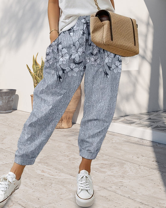 Lässige Damenjeans mit Taschenprint