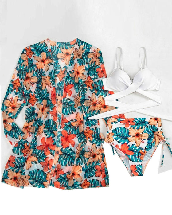 Bikinis und Cover-Ups mit Blumenmuster
