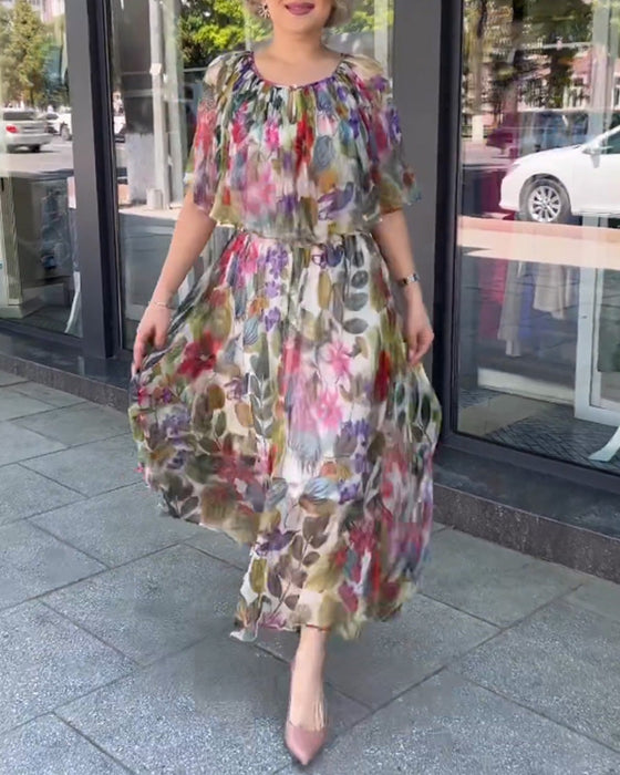 Kleid mit Blumendruck und Rundhalsausschnitt