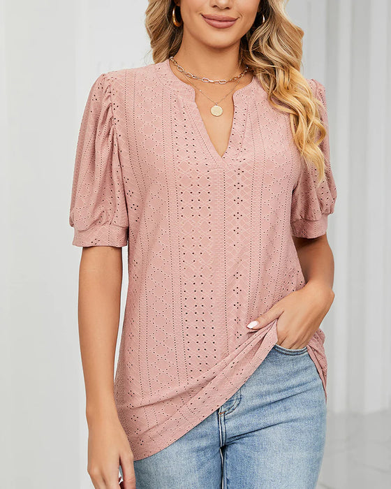 Elegantes T-Shirt mit Puffärmeln und V-Ausschnitt
