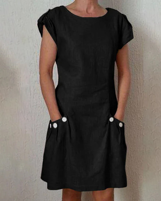 Kleid mit zwei Taschenknöpfen