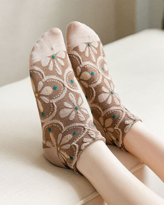 Damensocken aus Baumwolle mit geprägtem Blumenmuster