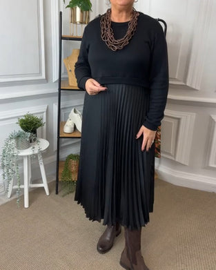 Elegantes Patchwork-Kleid mit Rundhalsausschnitt