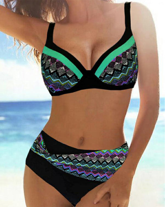 Push-up-Bikinis mit hoher Taille und Streifendruck