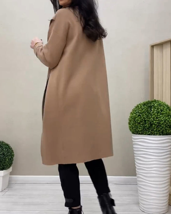 Rollkragenpulloverkleid mit seitlichem Schlitz