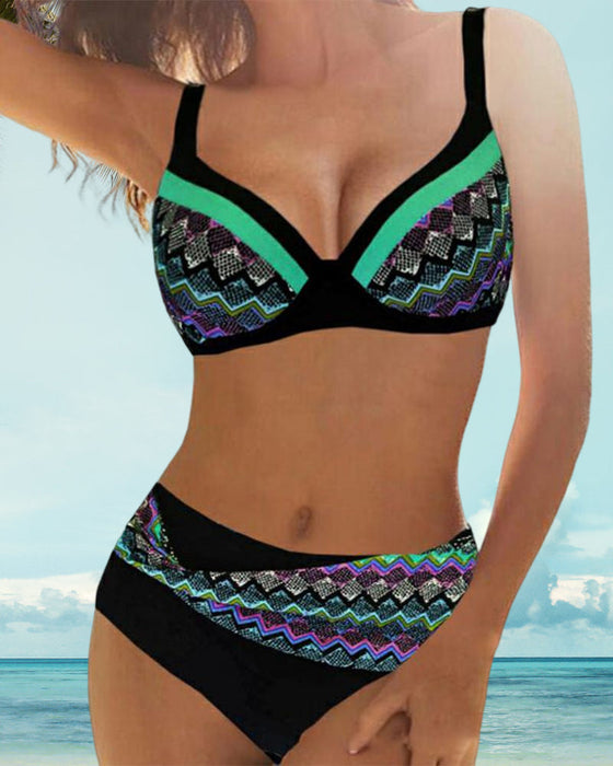 Push-up-Bikinis mit hoher Taille und Streifendruck