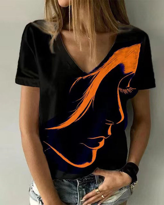 T-Shirt mit V-Ausschnitt und Figurendruck