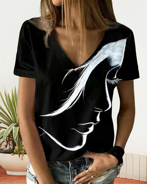 T-Shirt mit V-Ausschnitt und Figurendruck