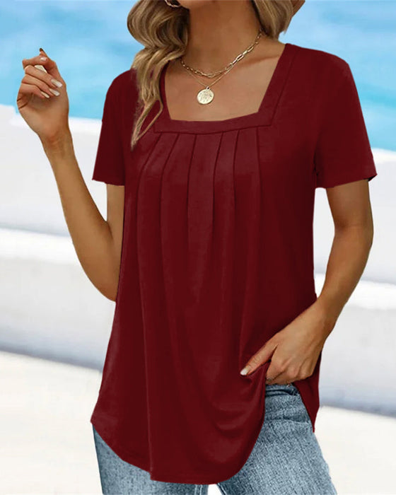 Schlichtes T-Shirt mit eckigem Ausschnitt