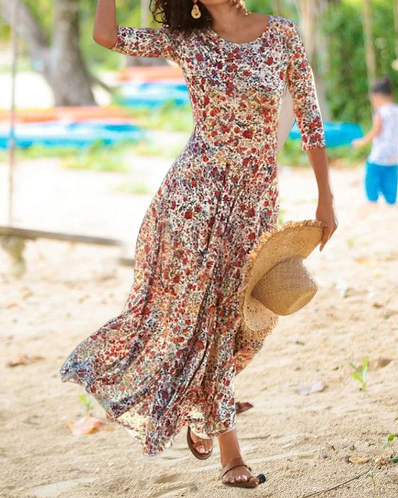 Kleid mit Blumendruck und 3/4-Ärmeln
