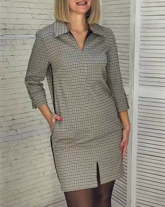 Kleid mit V-Ausschnitt, langen Ärmeln und Schlitzen