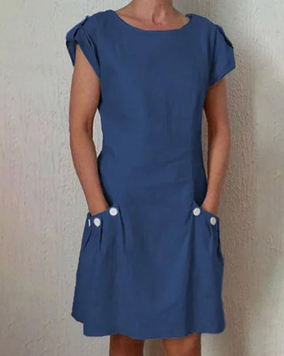 Kleid mit zwei Taschenknöpfen