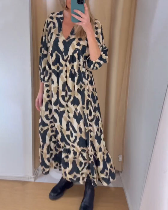 Lässiges langes Kleid mit V-Ausschnitt und Print